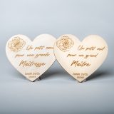 Cartes en bois gravées pour Maîtresse, modèle cœur et modèle rond