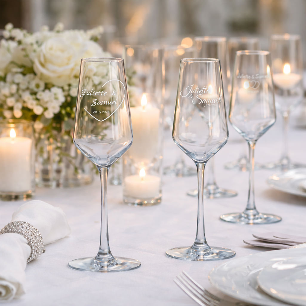 Flûte de champagne personnalisée Version “Signature” – Gravure au laser – Noms et date